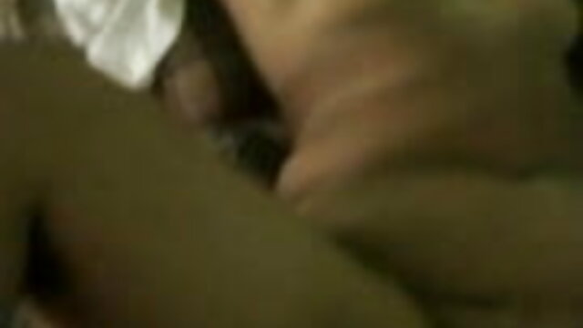 جاپانی چوسنے کی عادت فلم سکی روسی کے شراکت داروں کے ایک vibrator کے ساتھ اندام نہانی میں