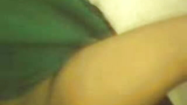 Busty گرل فرینڈ ہونے سکس با زن روسی orgasm